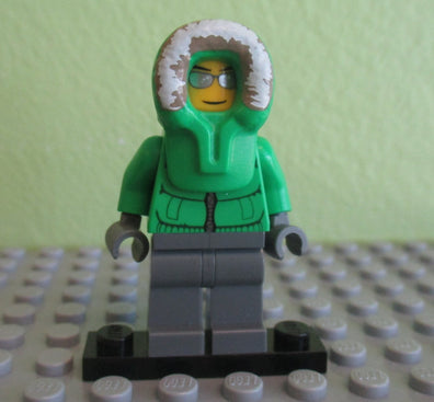 LEGO Minifigure-Ice Fisherman (7553)-Town / City-CTY252-Creative Brick Builders